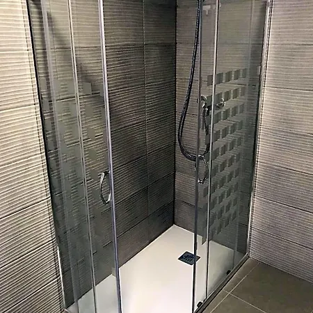 Hotel Manila 4*